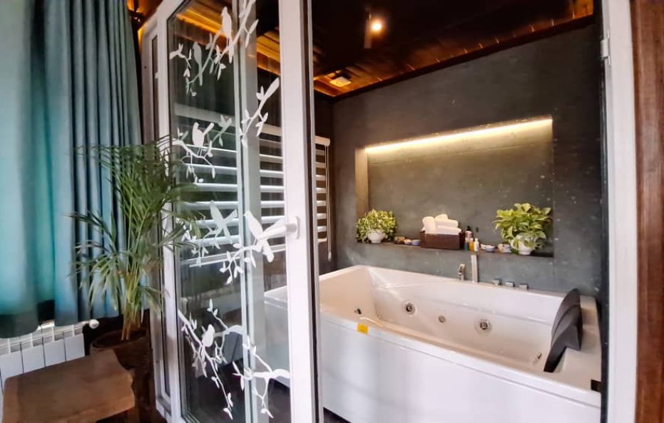 کلبه ماه تی تیvip