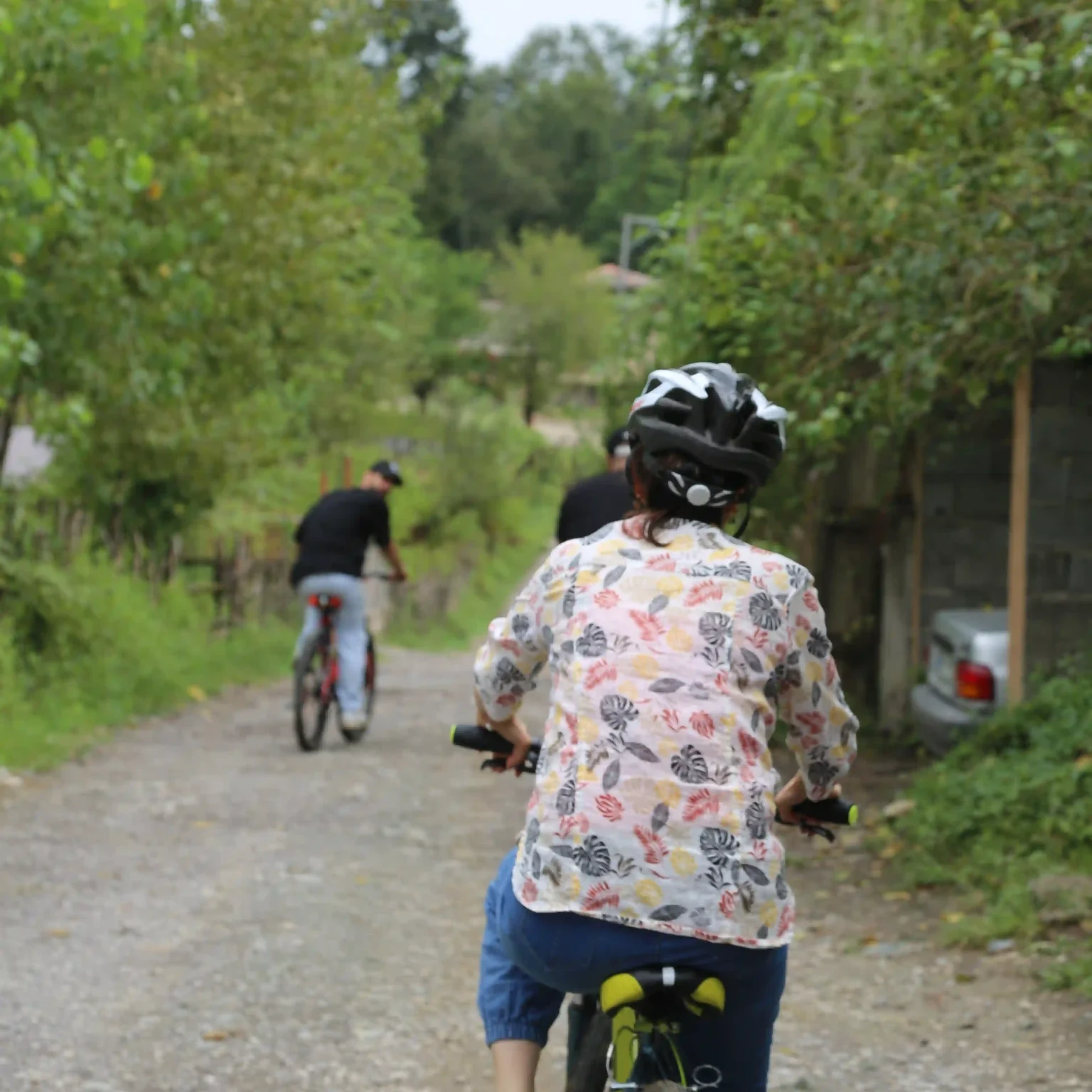 دوچرخه سواری در اقامتگاه بومگردی یارا