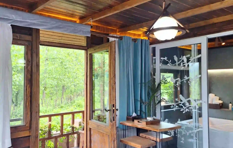 کلبه ماه تی تیvip